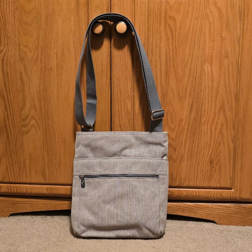 Thirty-One Gifts Organizing Shoulder Bag